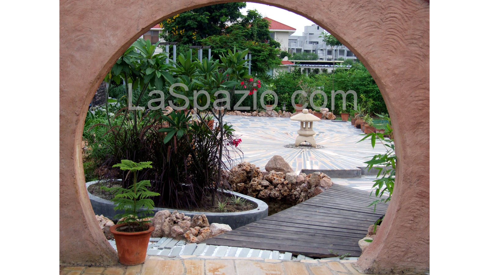 Laspazio Darshini's home